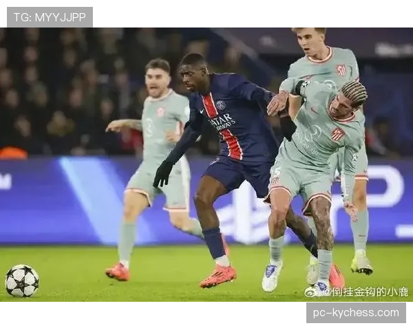 巴黎圣日耳曼边路冲击体系：登贝莱与巴尔科拉的突破艺术